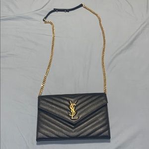 Saint Laurent Monogram Chain wallet in Grain de